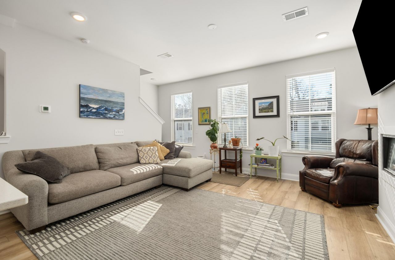 1222 Tice Lane Photo 11