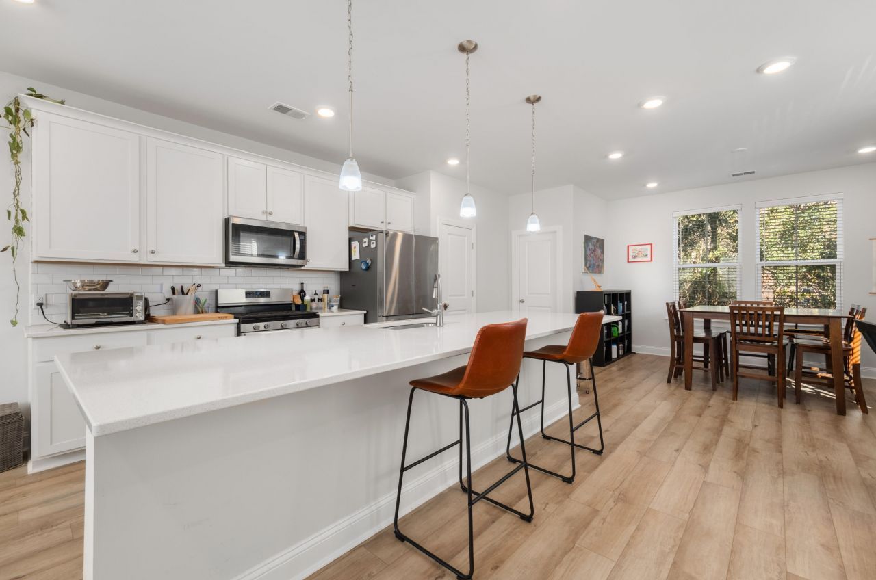 1222 Tice Lane Photo 7