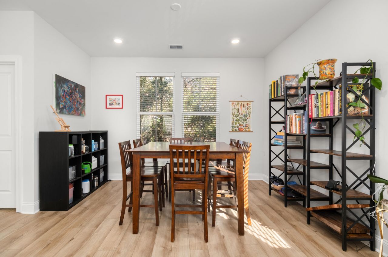 1222 Tice Lane Photo 8