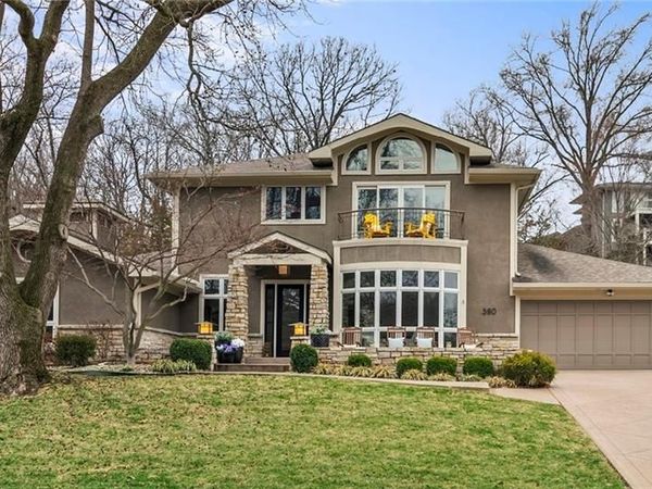 580 W Lakeshore Drive, Lake Quivira, KS 66217