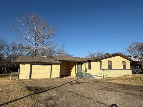 234 Texas Street, Wills Point, TX 75169