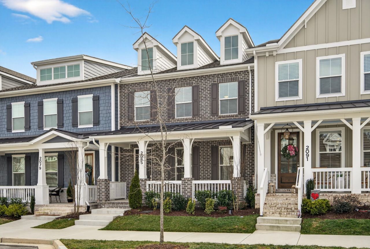 2085 Braidwood Ln, Franklin, TN 37064 Main Photo