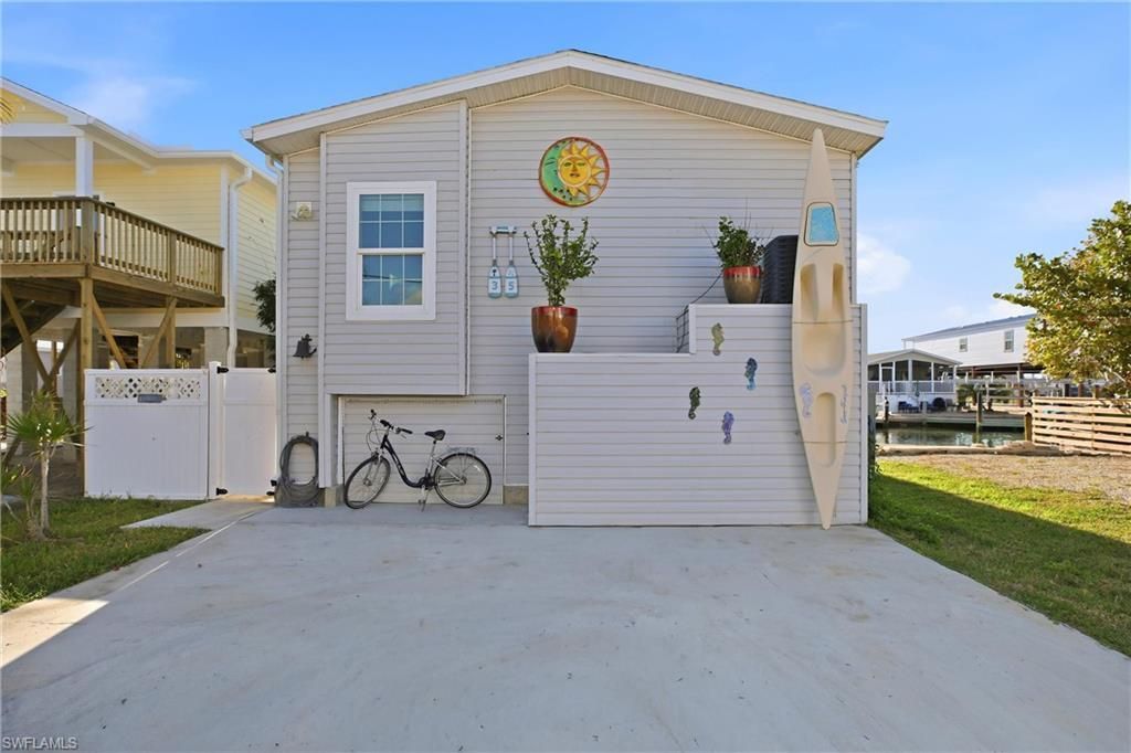 35 Emily Ln, Fort Myers Beach, FL 33931 Photo