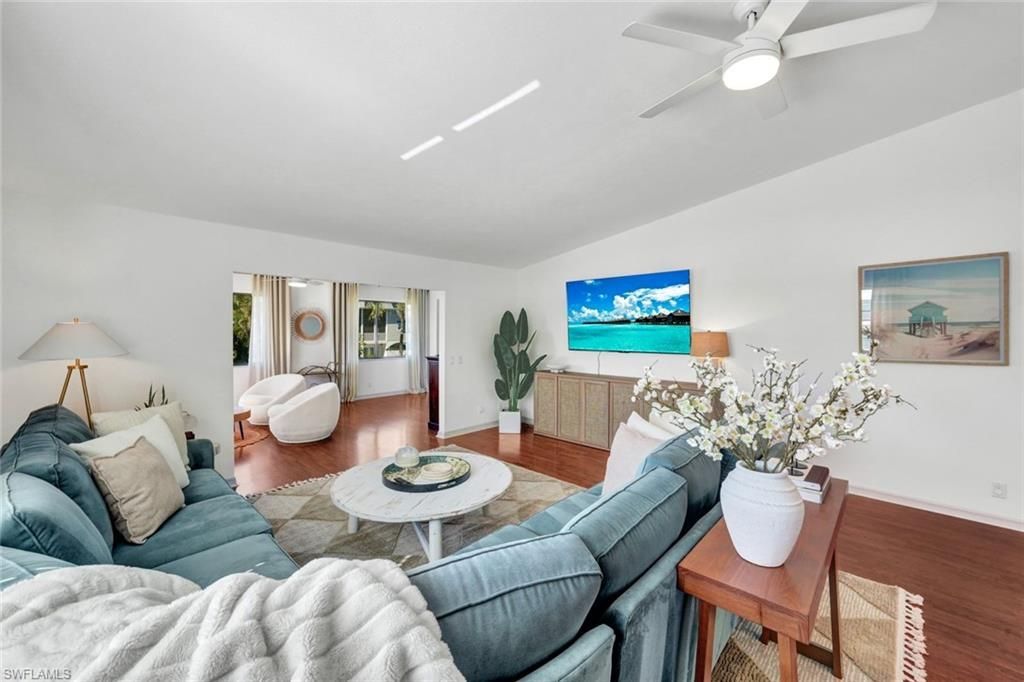1285 Grand Canal Dr, Naples, FL 34110 Photo