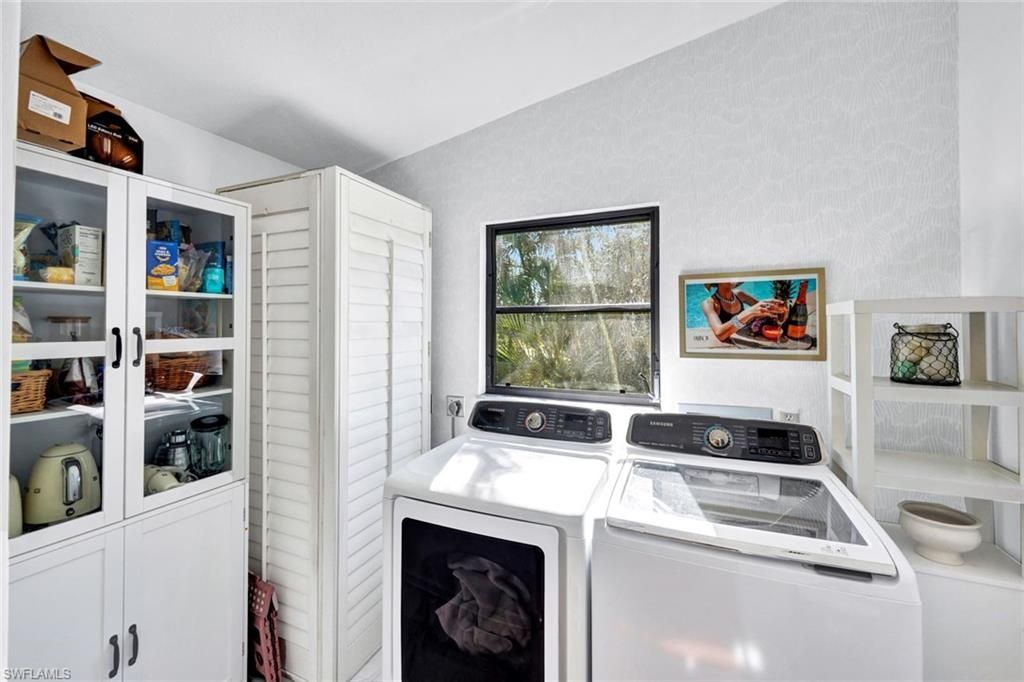 1285 Grand Canal Dr, Naples, FL 34110 Photo