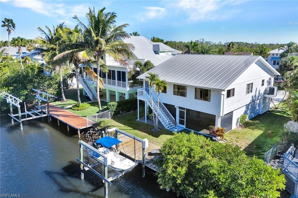 1285 Grand Canal Dr, Naples, FL 34110 Photo