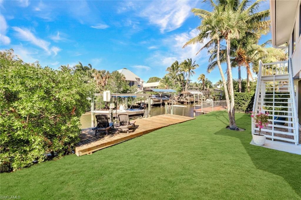1285 Grand Canal Dr, Naples, FL 34110 Photo