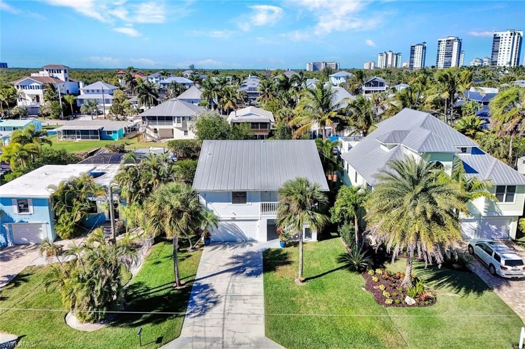 1285 Grand Canal Dr, Naples, FL 34110 Photo