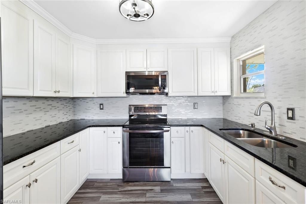18028 Phlox Dr, Fort Myers, FL 33967 Photo