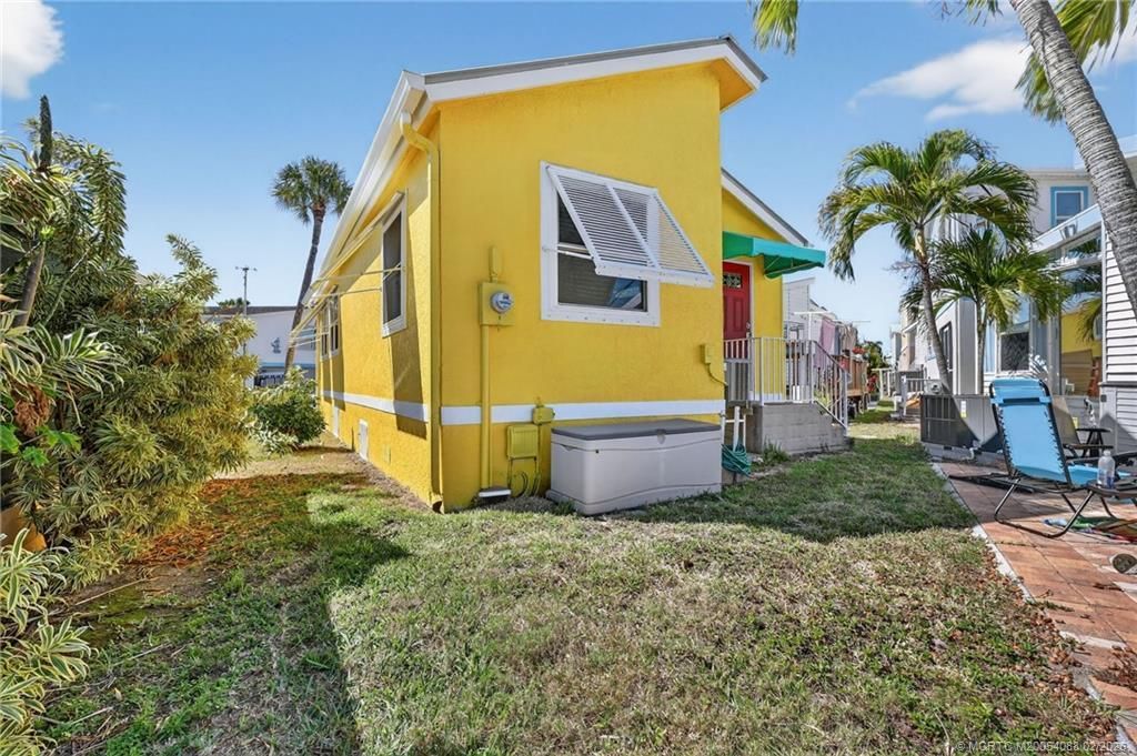 630 Nettles Boulevard, Jensen Beach, FL 34957 Photo
