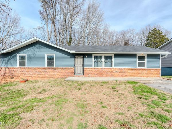 7301 Meadowbrook Circle, Knoxville, TN 37918