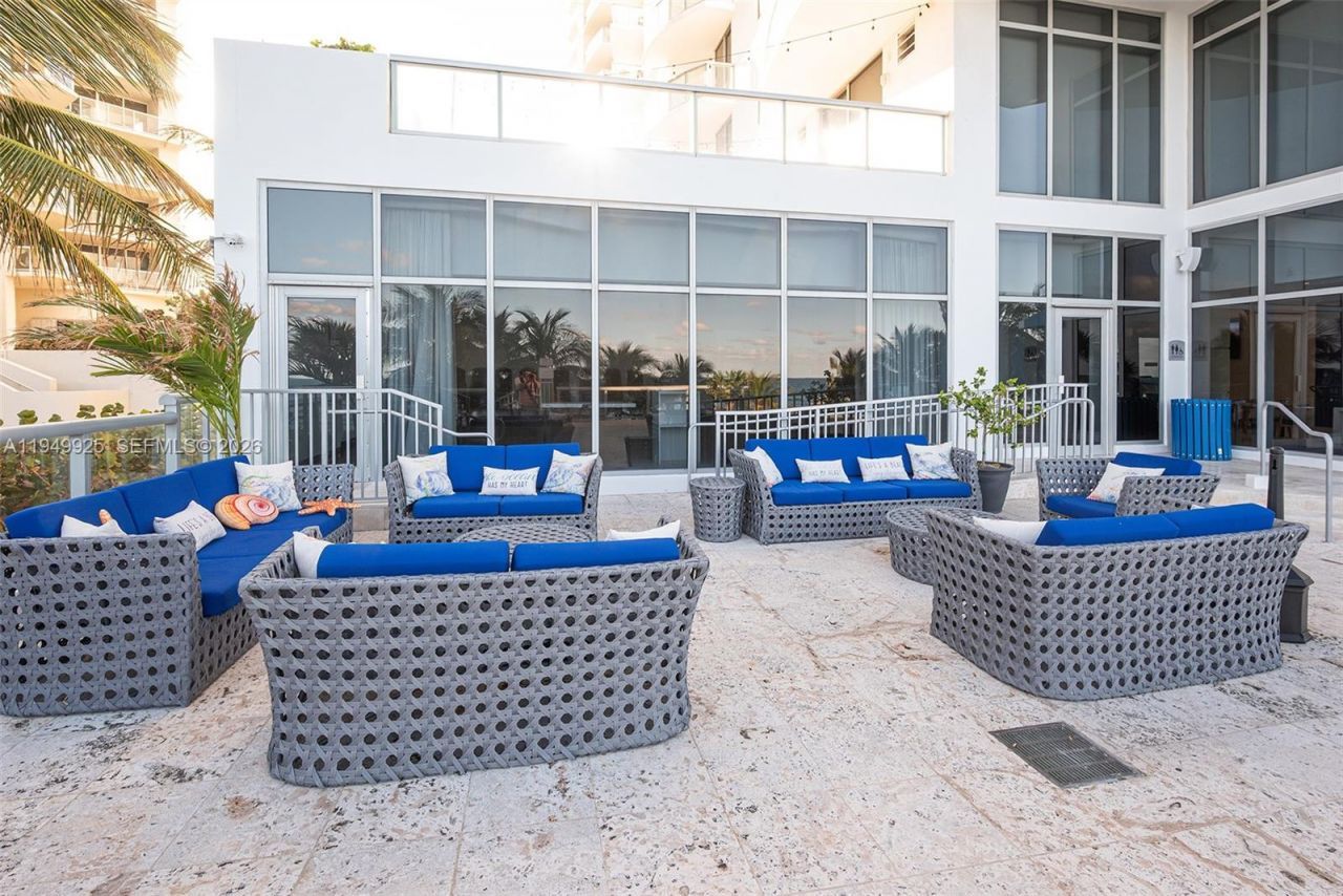 18683 Collins Ave , Unit 1601, Sunny Isles Beach, FL 33160 Photo