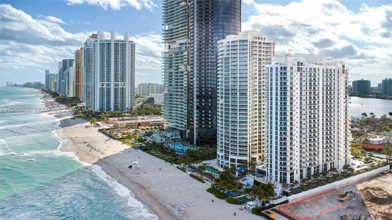 18683 Collins Ave , Unit 1601, Sunny Isles Beach, FL 33160 Photo