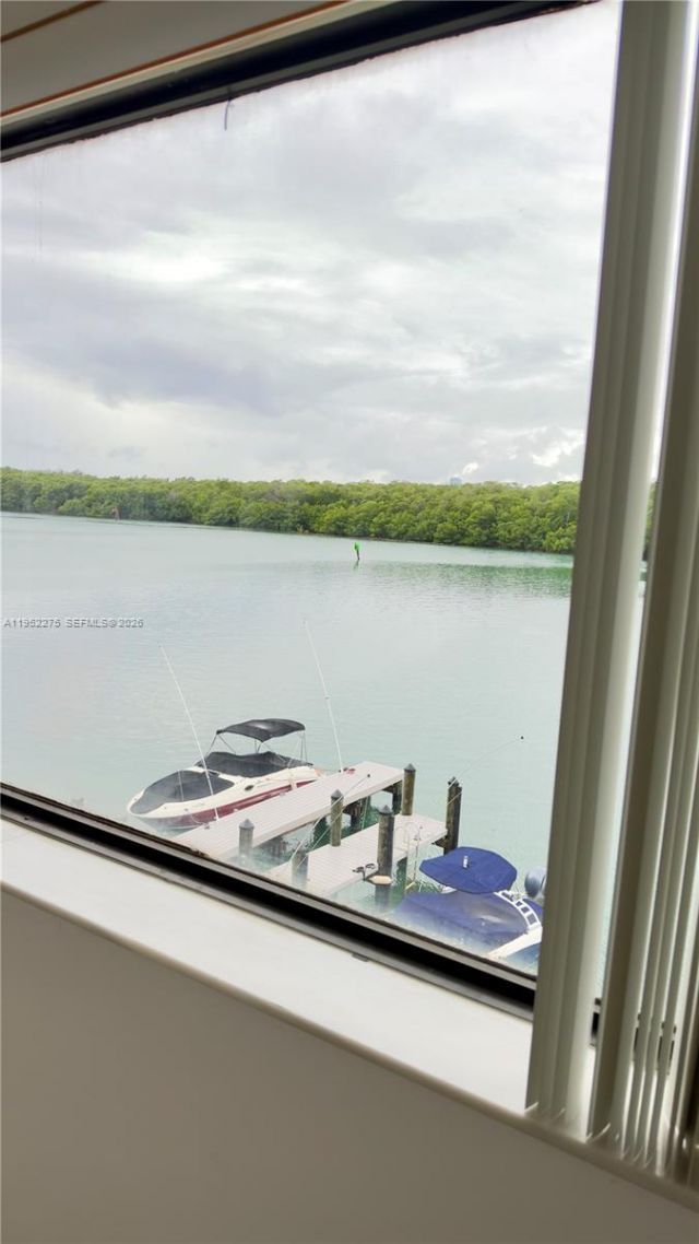 456 Poinciana Island Dr, Unit 1620, Sunny Isles Beach, FL 33160 Photo
