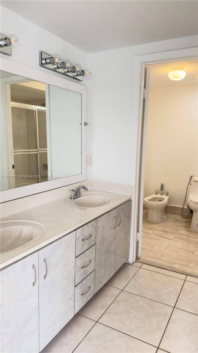 456 Poinciana Island Dr, Unit 1620, Sunny Isles Beach, FL 33160 Photo