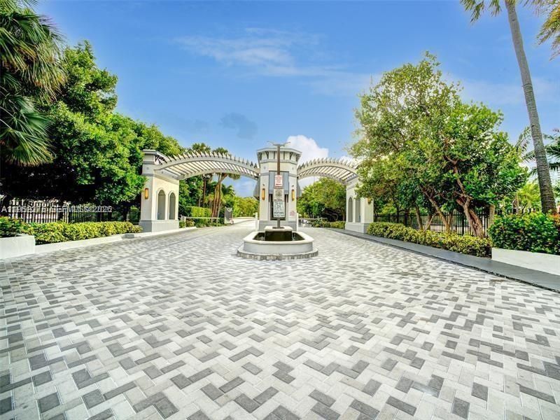 456 Poinciana Island Dr, Unit 1620, Sunny Isles Beach, FL 33160 Photo