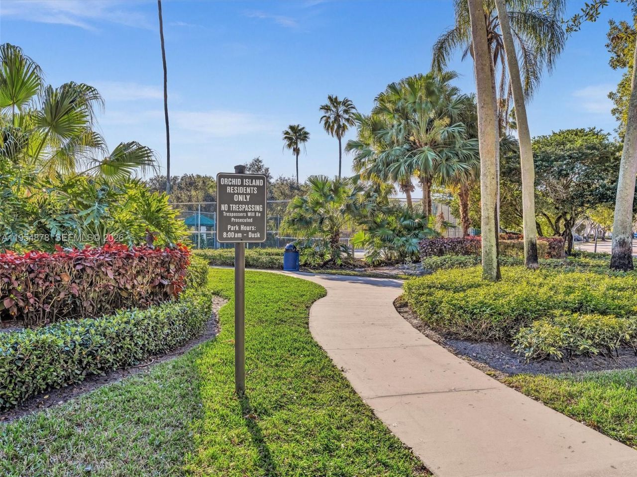 900 Spoonbill Cir, Weston, FL 33326 Photo