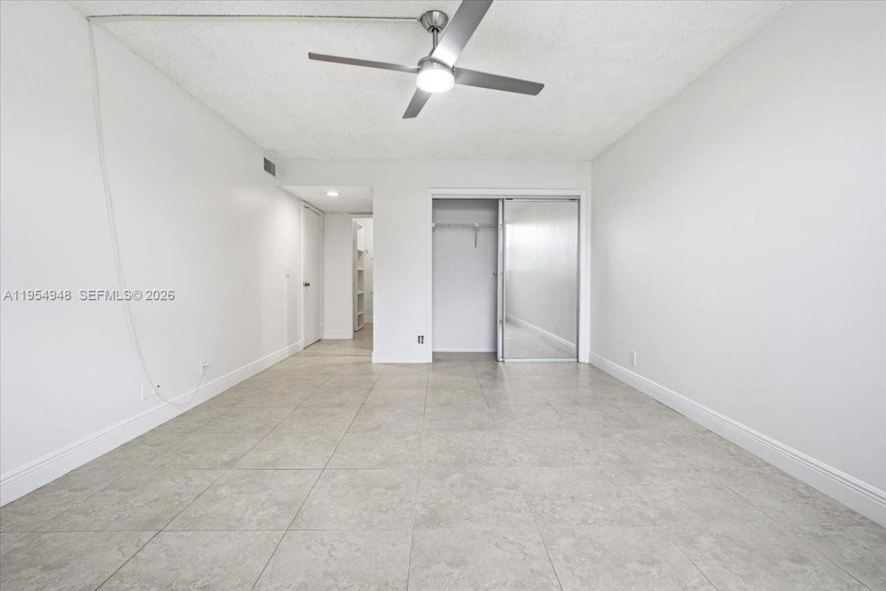 491 E Racquet Club Rd, Unit 107, Weston, FL 33326 Photo