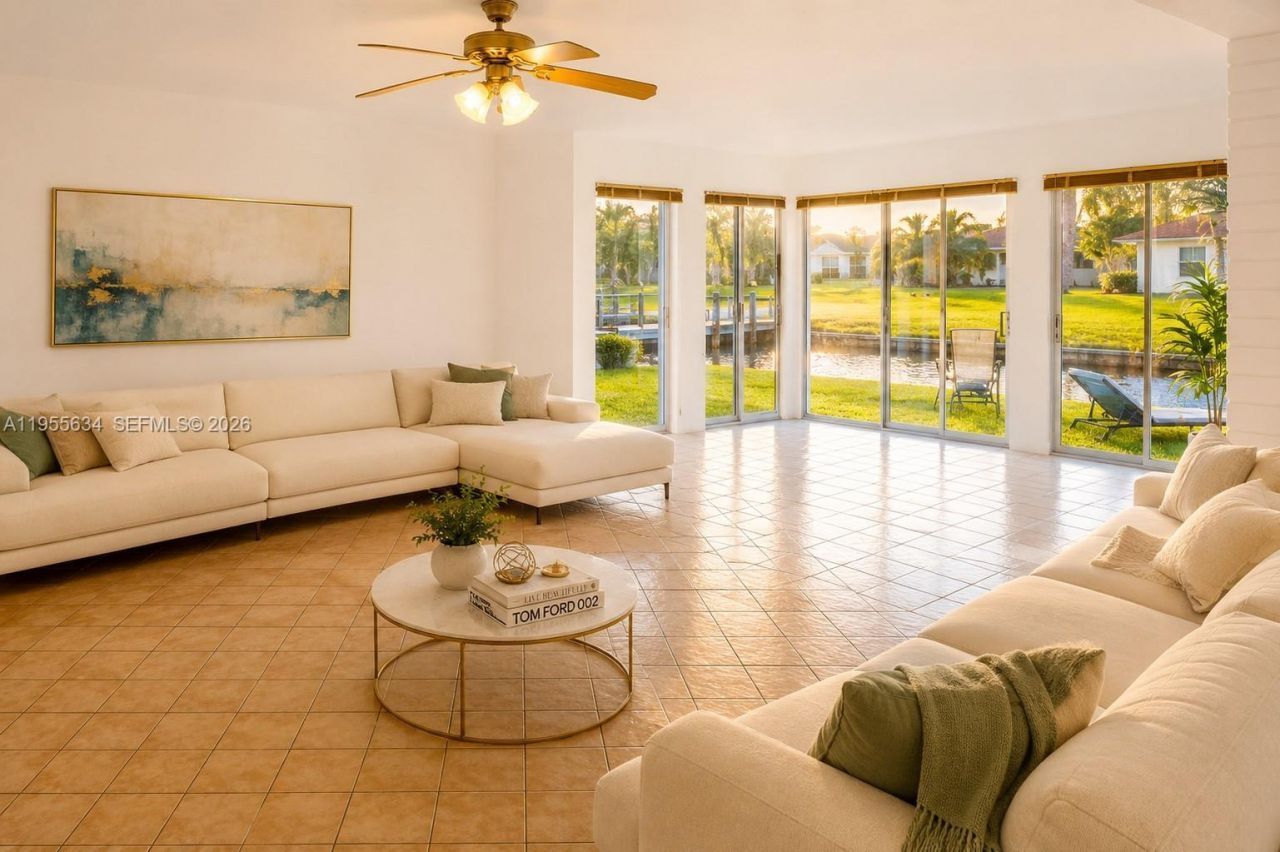 5700 White Hickory Cir, Tamarac, FL 33319 Photo