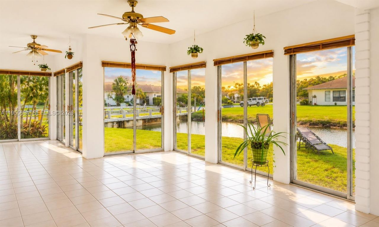 5700 White Hickory Cir, Tamarac, FL 33319 Photo