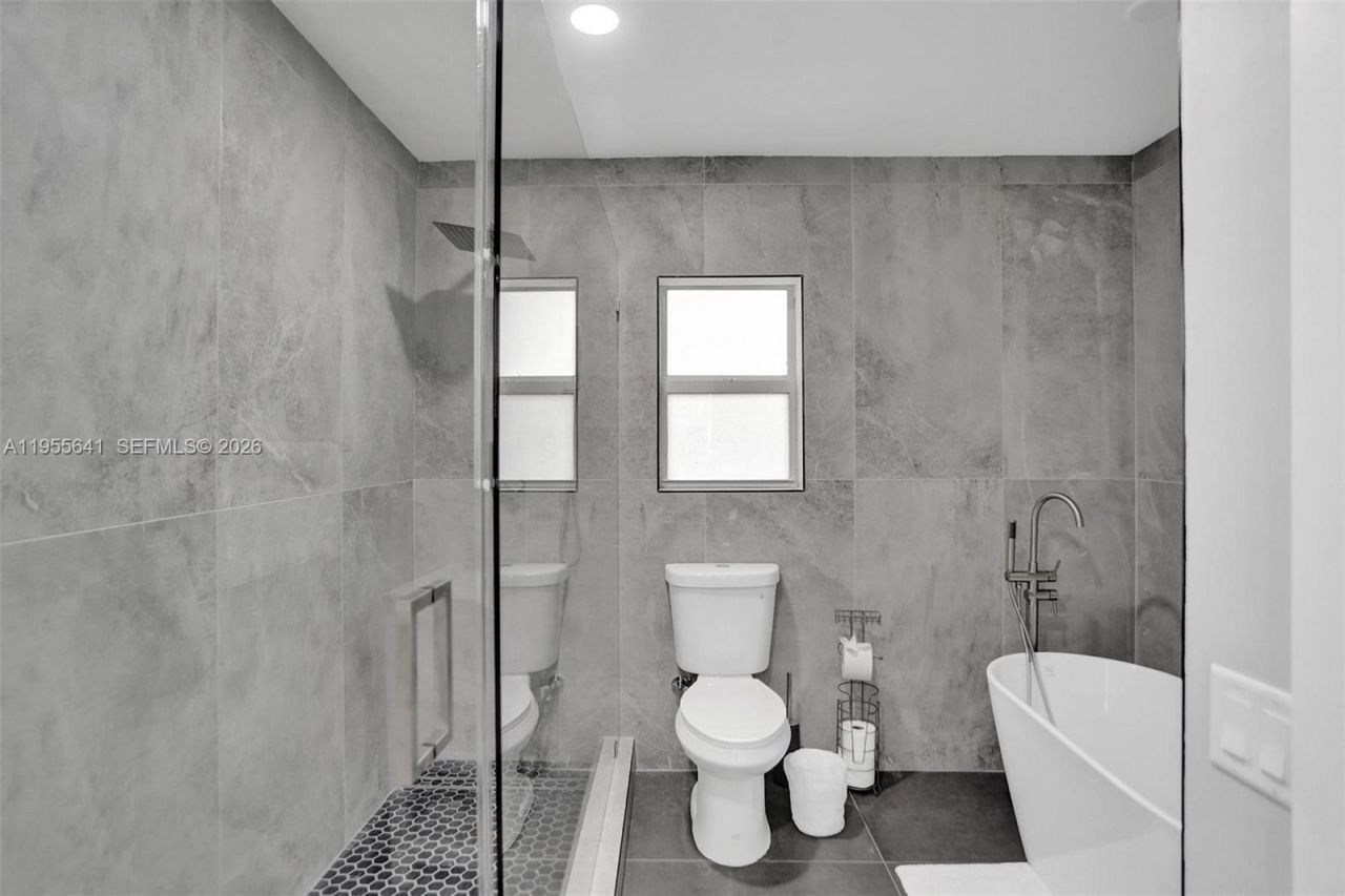 63 SE 5th Ave, Deerfield Beach, FL 33441 Photo