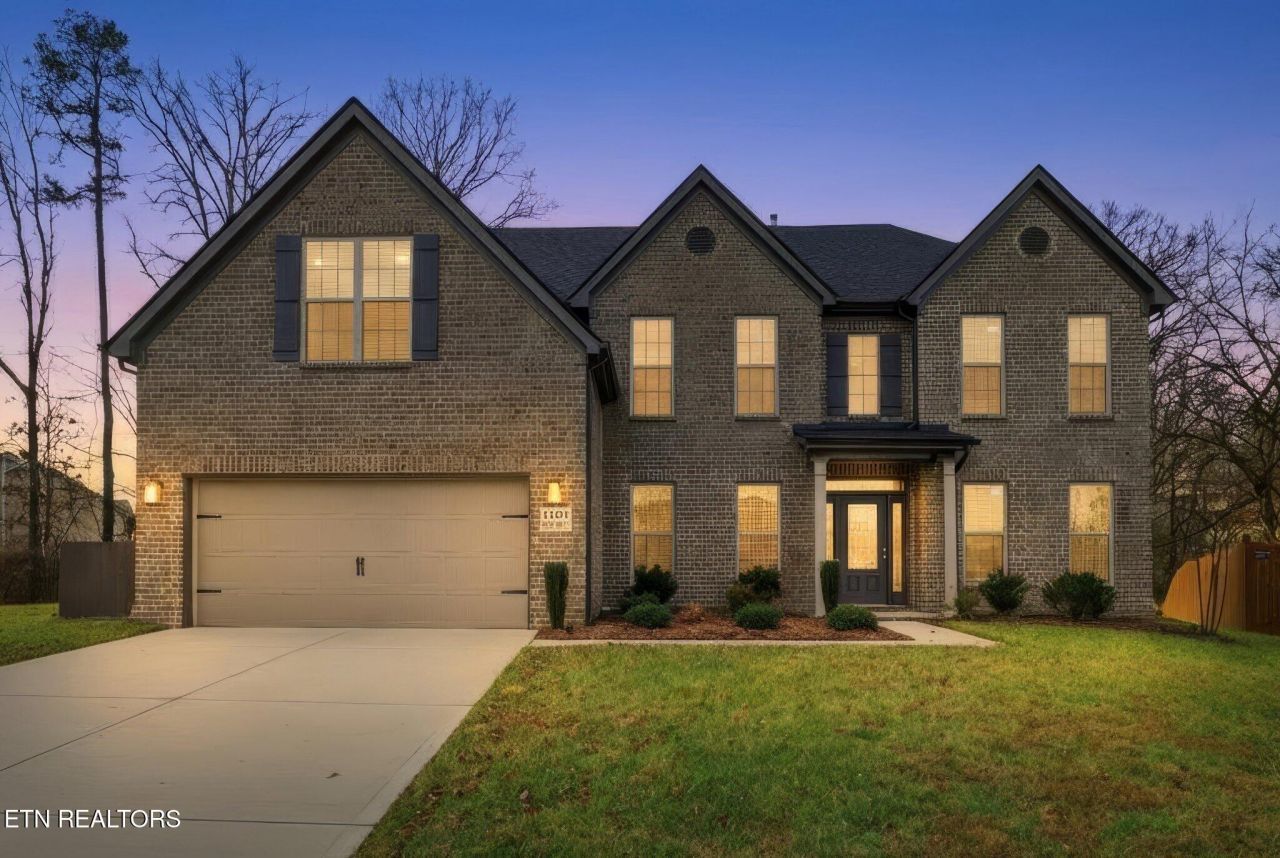 1103 Snowy Peak Lane, Knoxville, TN 37922 Main Photo