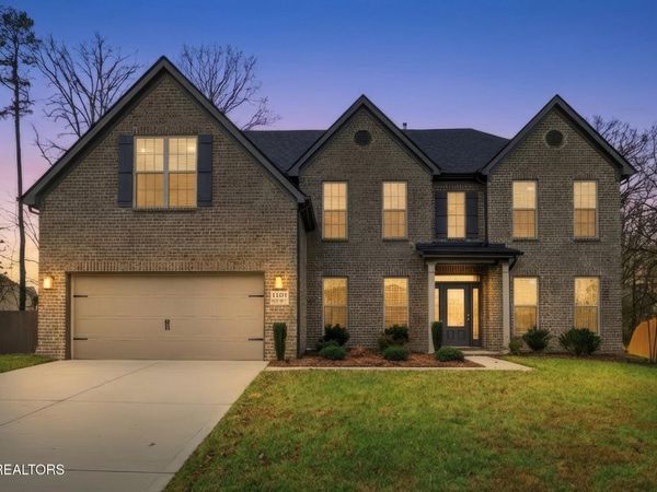 1103 Snowy Peak Lane, Knoxville, TN 37922