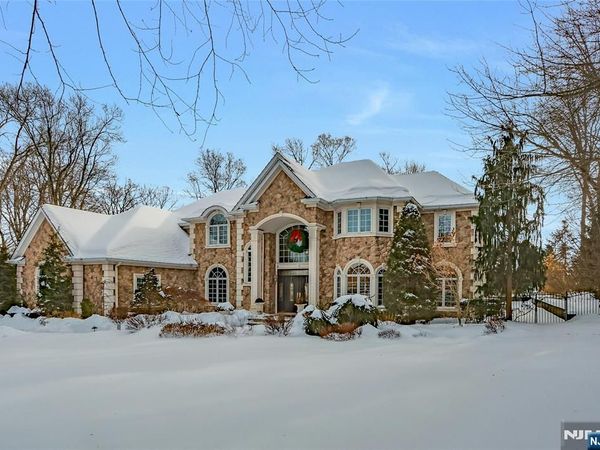 457 Devonshire Drive, FRANKLIN LAKES, NJ 07417