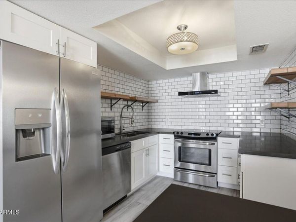 7910 E CAMELBACK Road, Unit 402, Scottsdale, AZ 85251