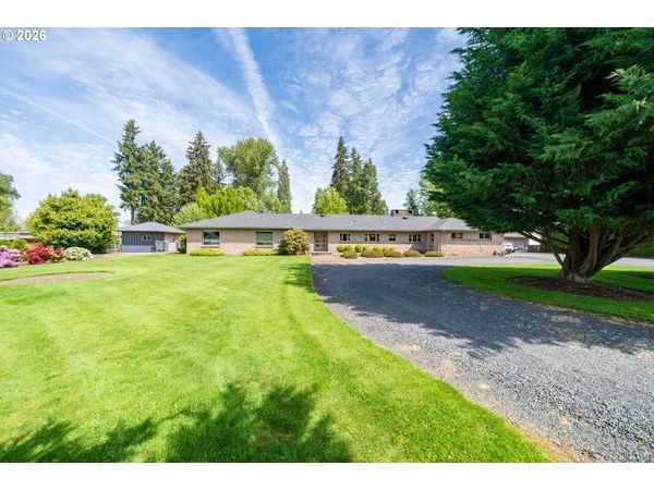 455 W HIGH ST, Stayton, OR 97383