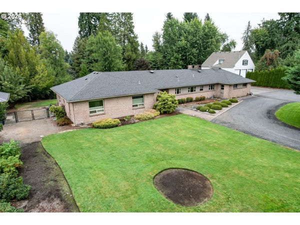 455 W HIGH ST, Stayton, OR 97383