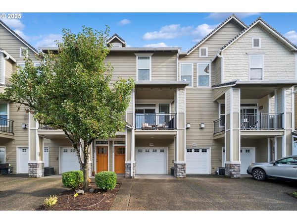 3850 SUMMERLINN DR, West Linn, OR 97068