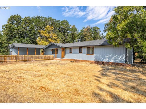 222 SHADYWOOD DR, Cave Junction, OR 97523