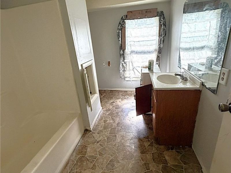 934 N Metcalf Street, Lima, OH 45801 Photo 18