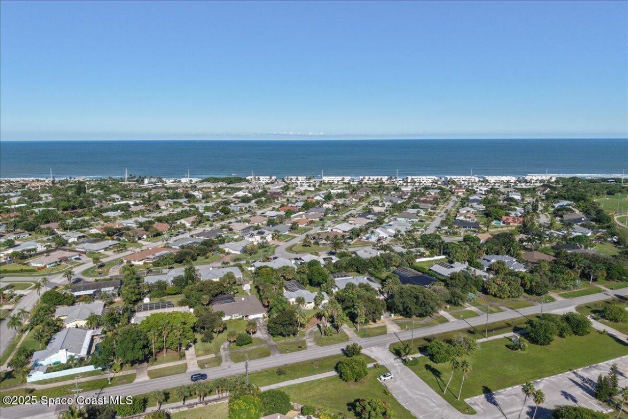 2007 Oak Street, Melbourne Beach, FL 32951 Photo
