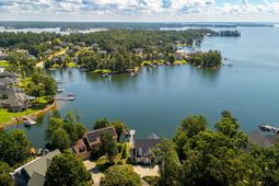 249 Pointe Overlook Drive  photo 4