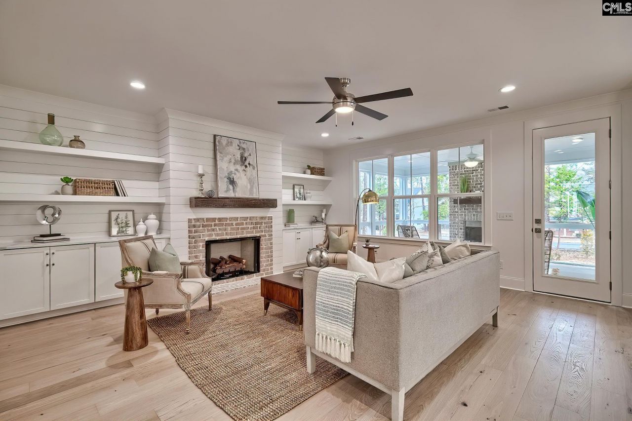 820 Elms Spinney Lane  Photo 11