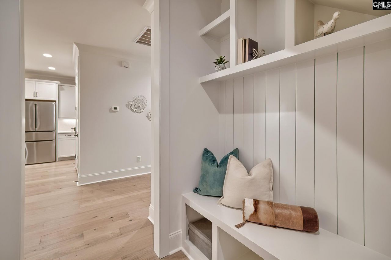 820 Elms Spinney Lane  Photo 15