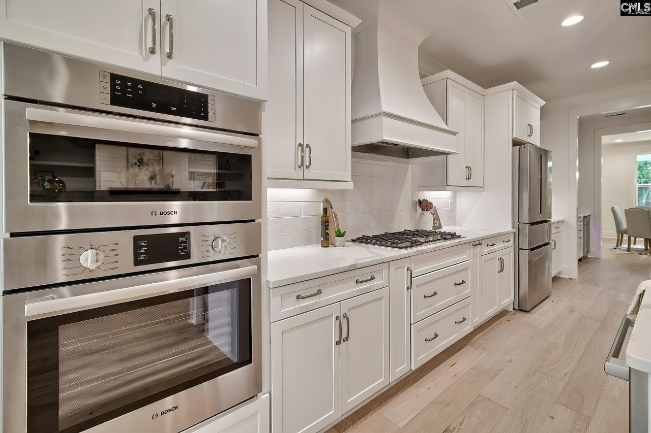 820 Elms Spinney Lane  Photo 7