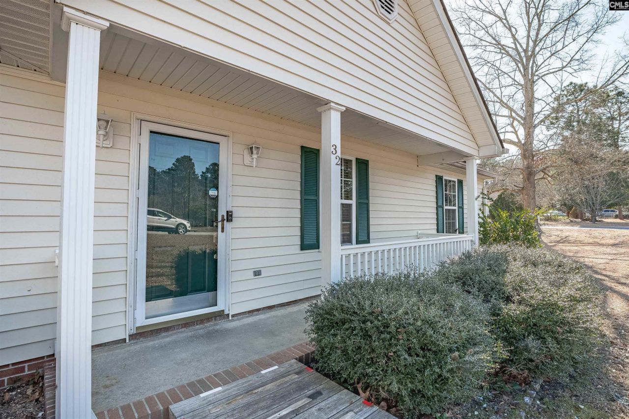 32 Piper Lane Photo 2