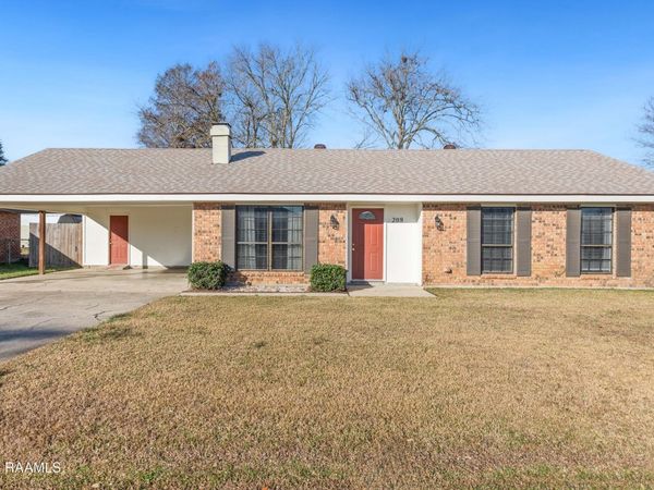 208 Vivian Drive, Lafayette, LA 70508