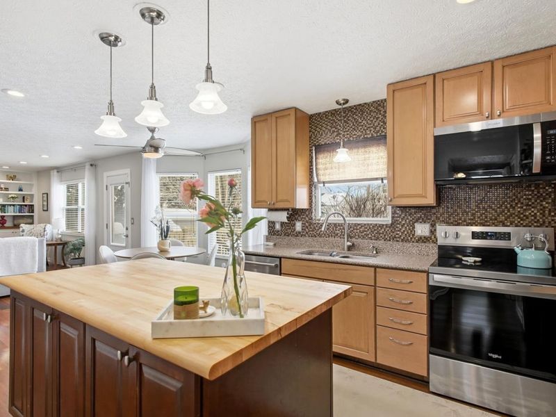 8458 Squad Drive, Galloway, OH 43119 Photo 12