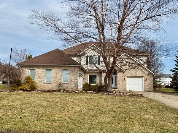 2721 Santa Anita Drive, Stow, OH 44224