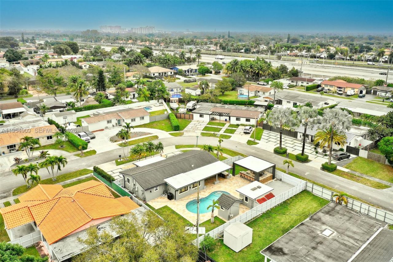 11800 SW 35th St, Miami, FL 33175 Photo