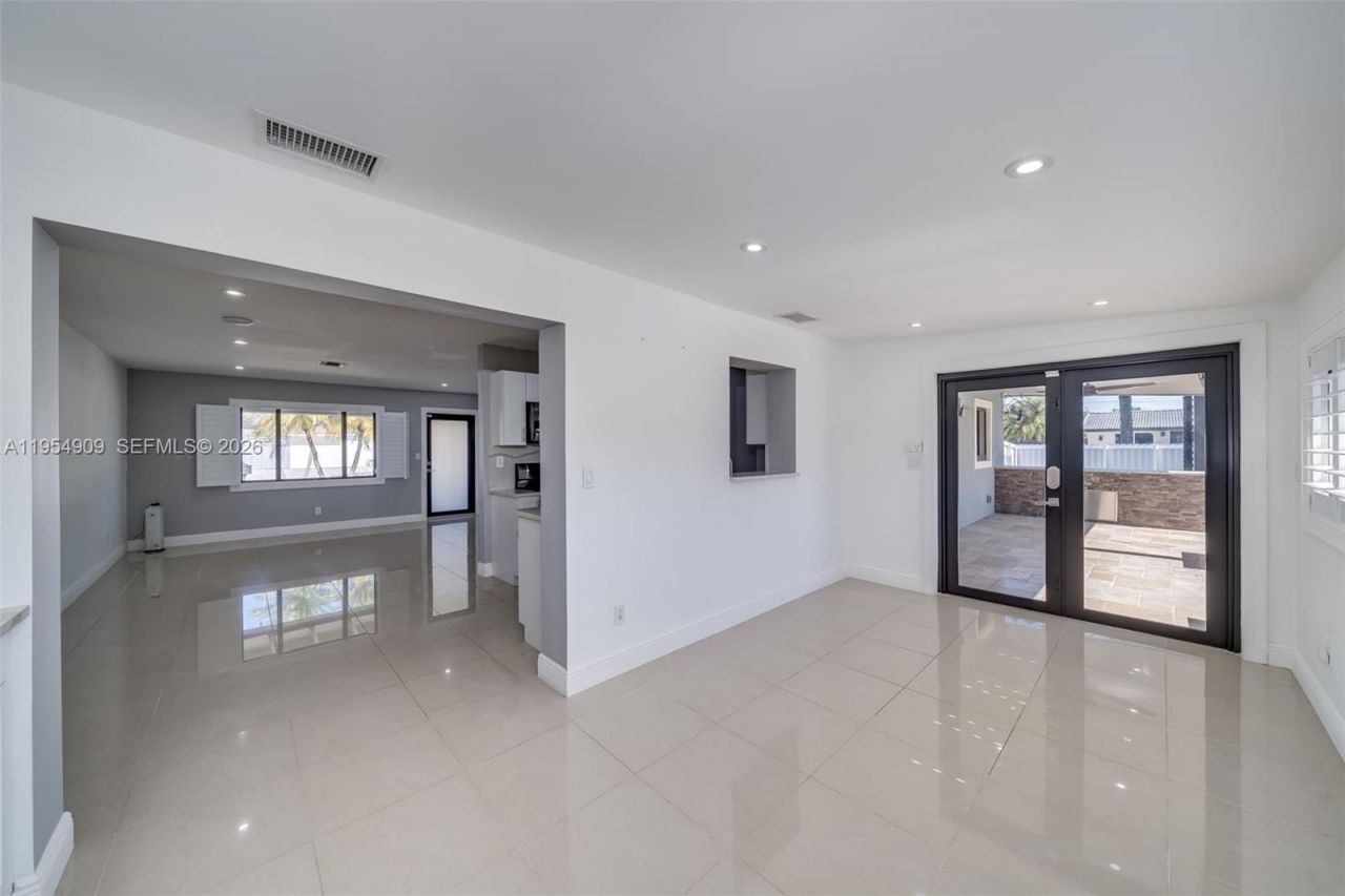 11800 SW 35th St, Miami, FL 33175 Photo