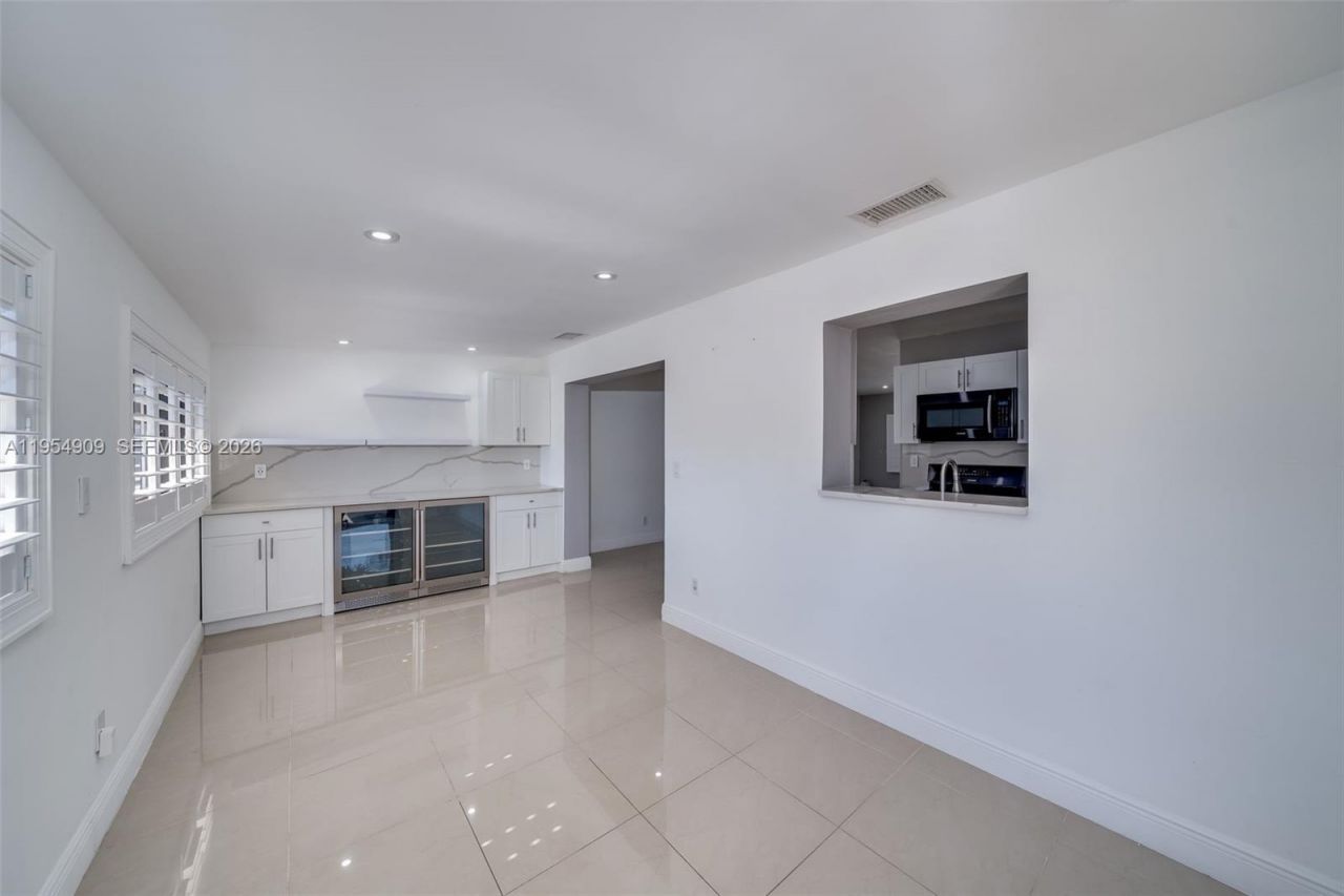 11800 SW 35th St, Miami, FL 33175 Photo