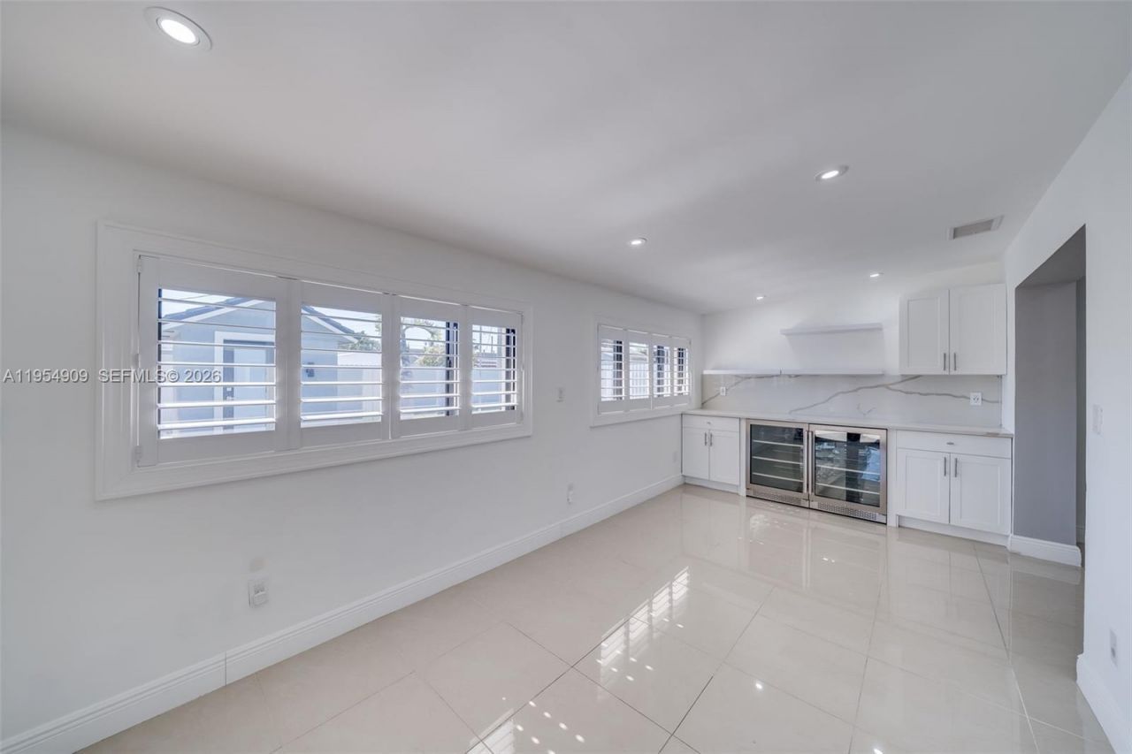 11800 SW 35th St, Miami, FL 33175 Photo