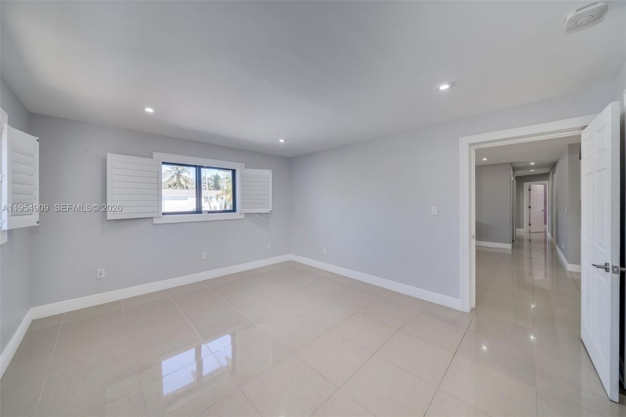 11800 SW 35th St, Miami, FL 33175 Photo