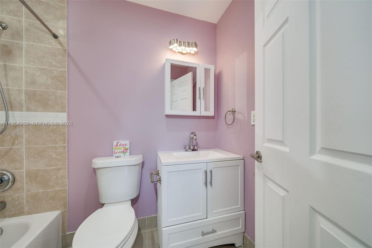 11800 SW 35th St, Miami, FL 33175 Photo