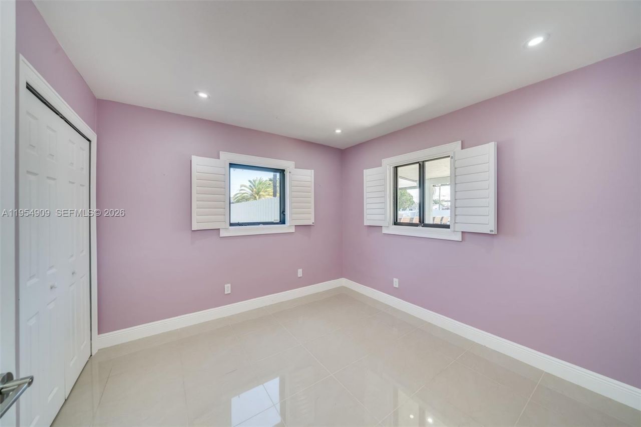 11800 SW 35th St, Miami, FL 33175 Photo